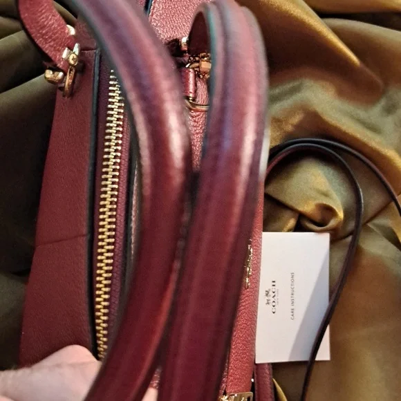 NEW Coach  Prairie Burgundy Satchel and Crossbody Excellent Condition - Picture 11 of 14